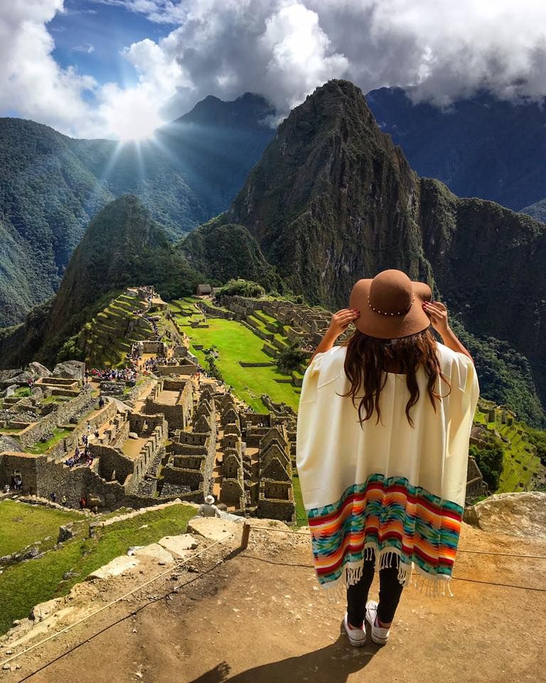 Tour Cusco and Machu Picchu 4 days 3 nights